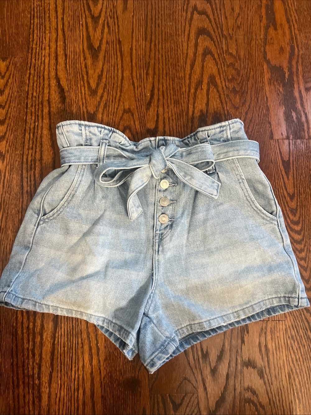 American Eagle High Rise Button Fly Mom Short Denim Jeans With Tie Belt 2